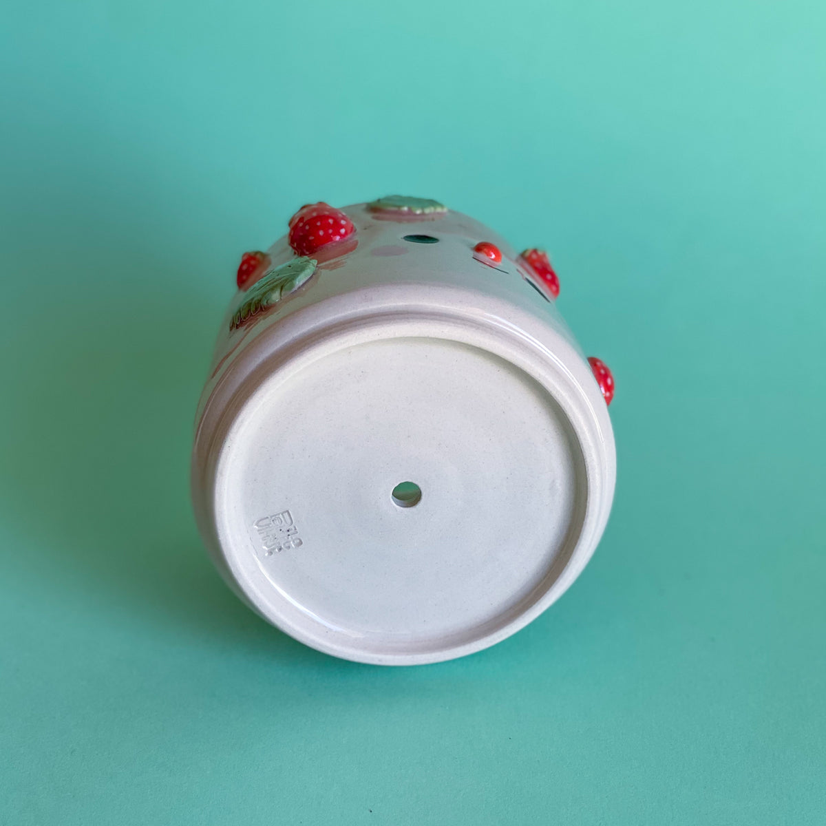 Fraises 03 - Pot de fleur