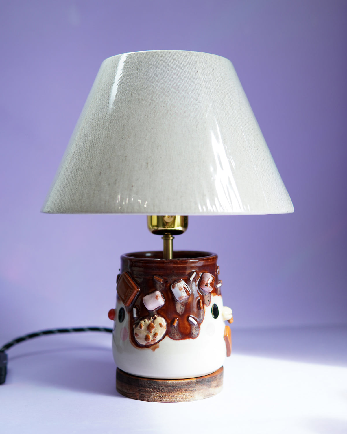 Tasse chocolat - Lampe à poser - léger défaut